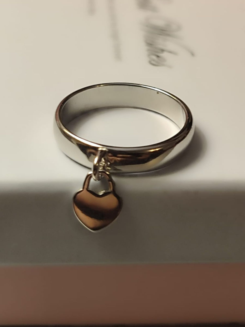 Prsten sa privjeskom u obliku srca s925