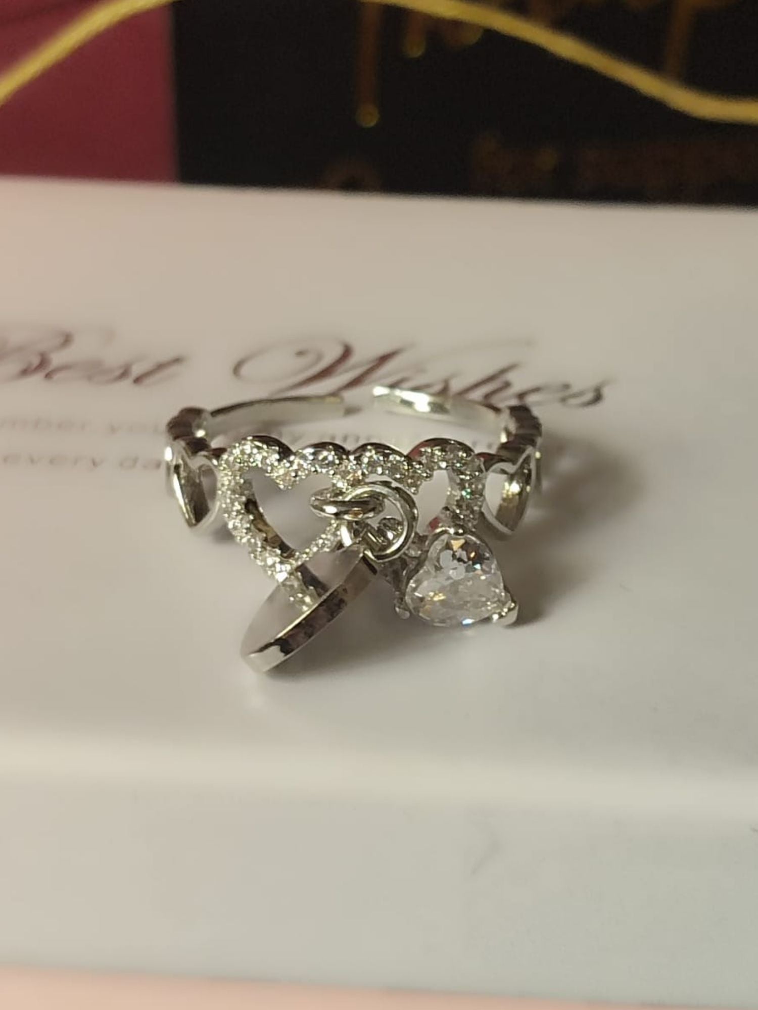 Izvanredan prsten u obliku srca od nehrđajućeg čelika