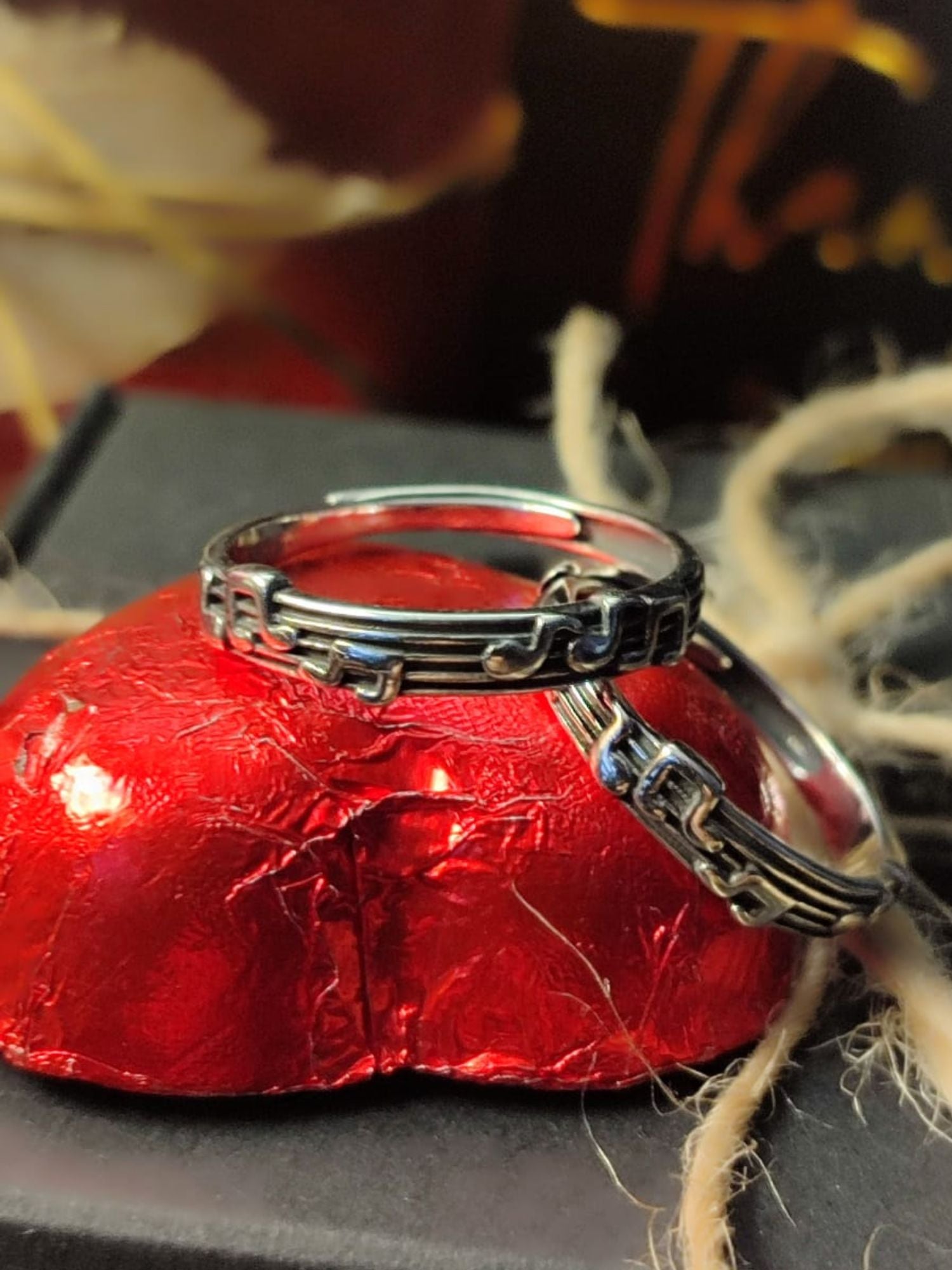 Prilagodljivi prsten u obliku nota s925