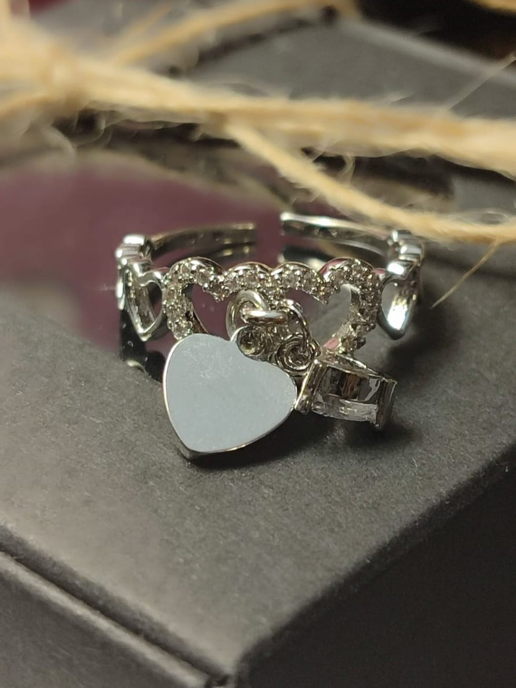 Izvanredan prsten u obliku srca od nehrđajućeg čelika