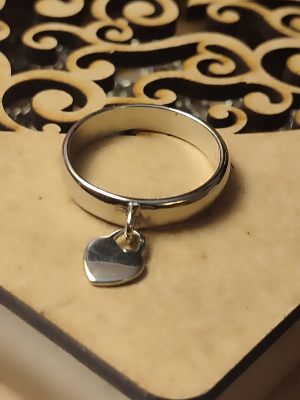 Prsten sa privjeskom u obliku srca s925