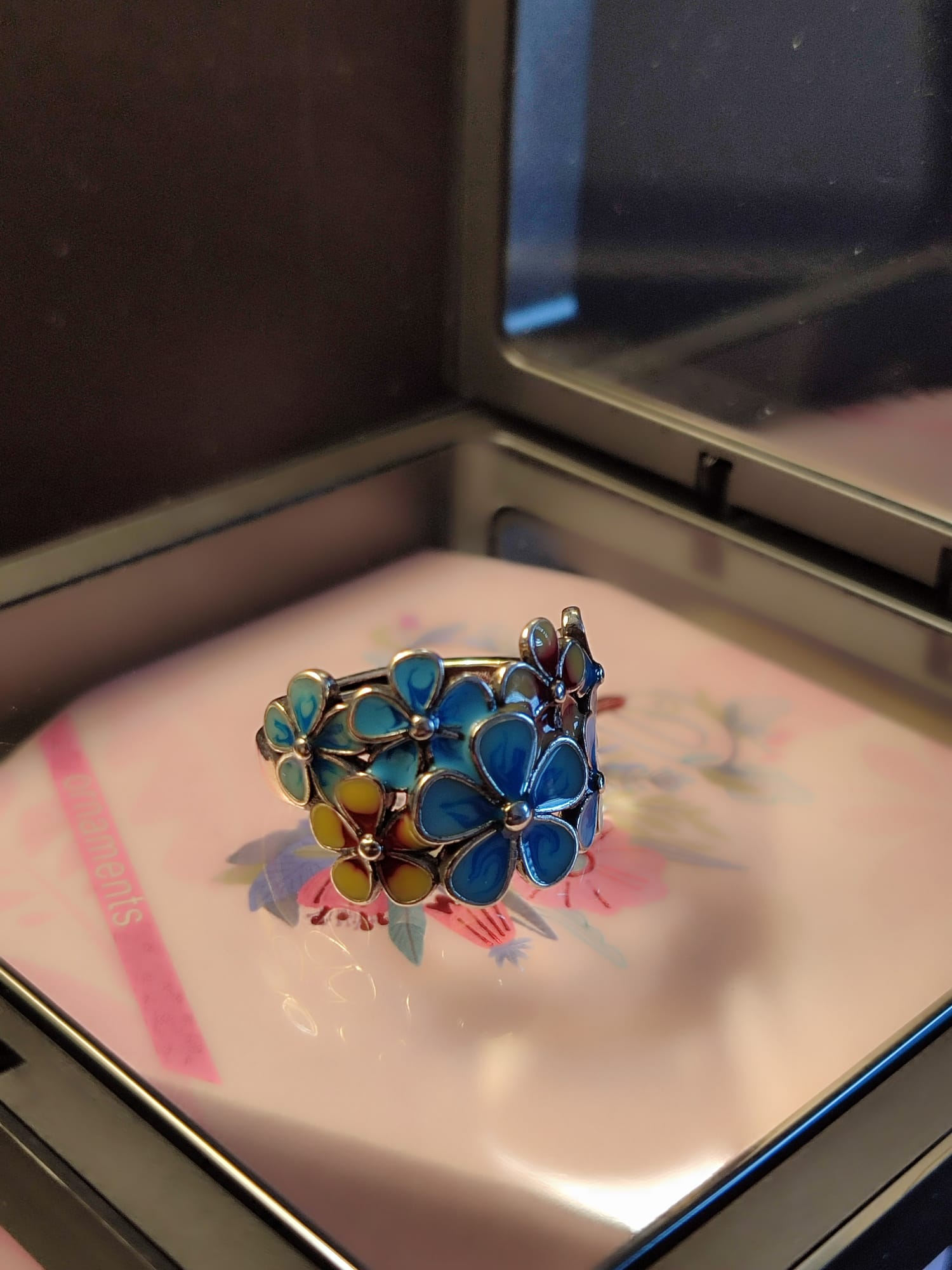 Prilagodljivi prsten u obliku cvijeća od 925 srebra