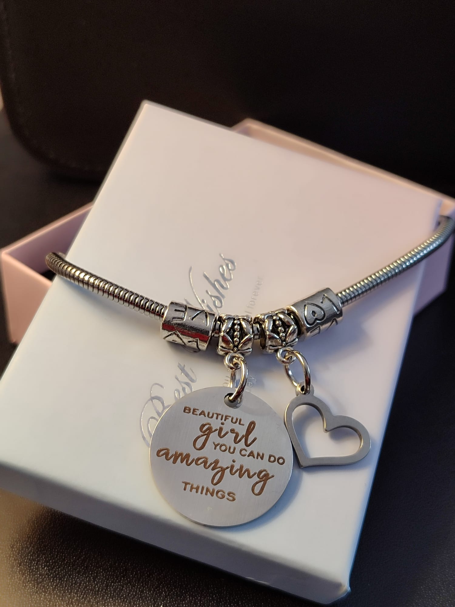 Prilagodljiva narukvica od nehrđajućeg čelika