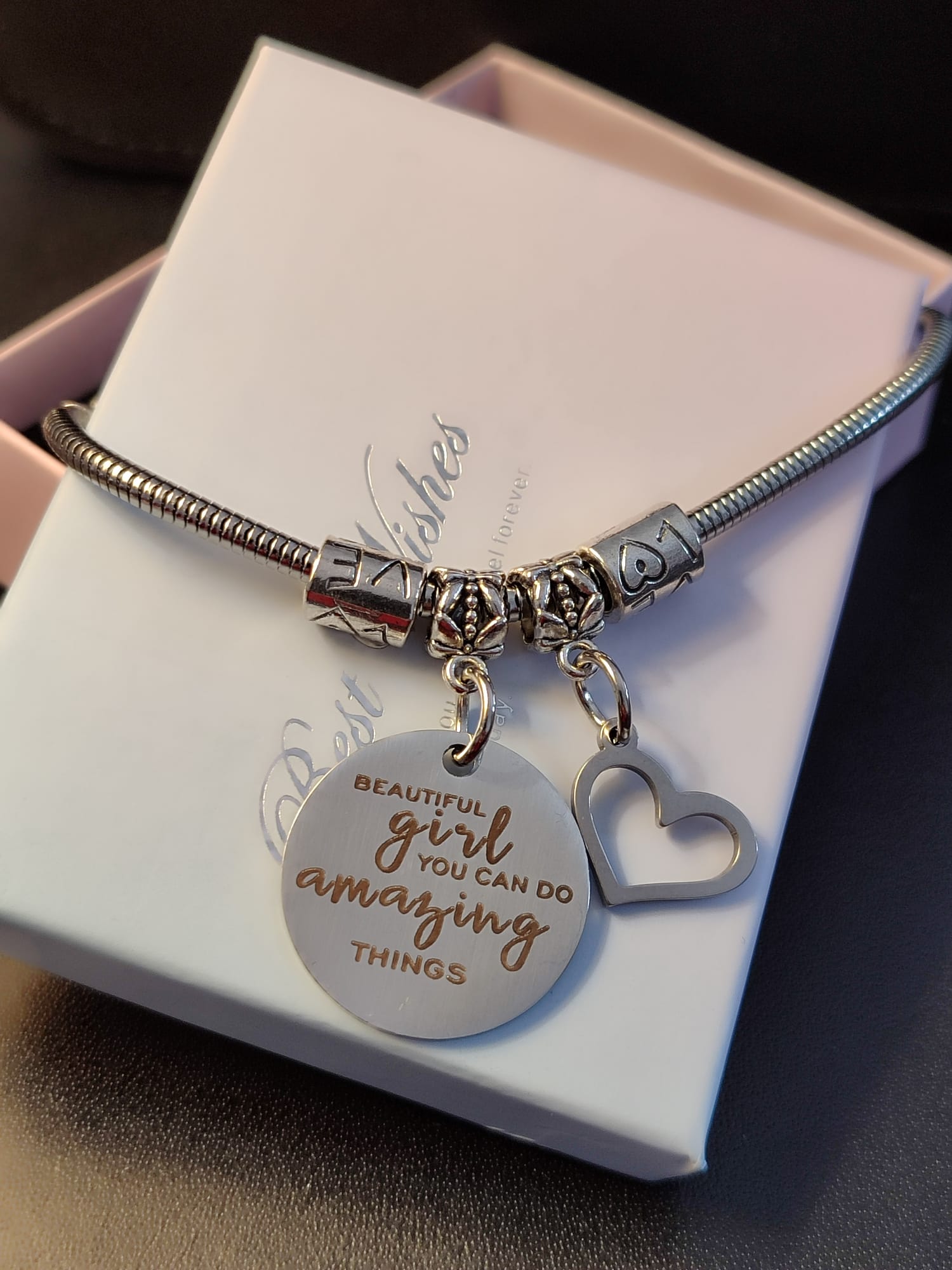 Prilagodljiva narukvica od nehrđajućeg čelika