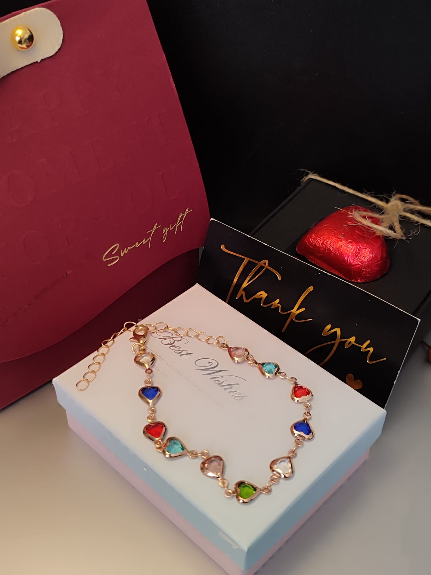 Elegantna prilagodljiva ženska narukvica