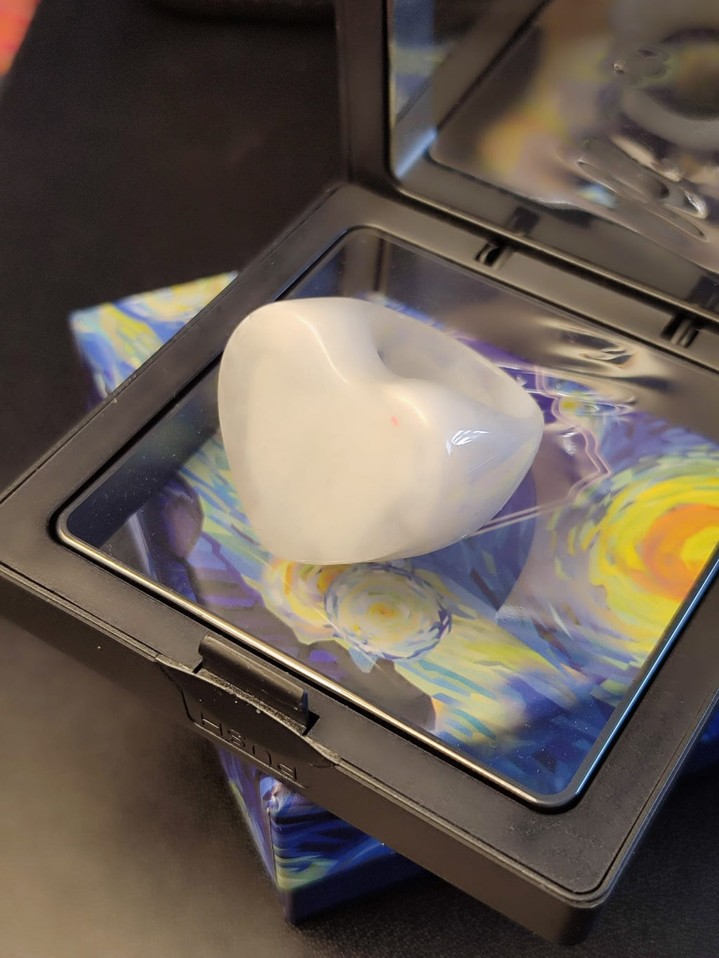 Akrilni prstenovi u obliku srca – set crni i bijeli