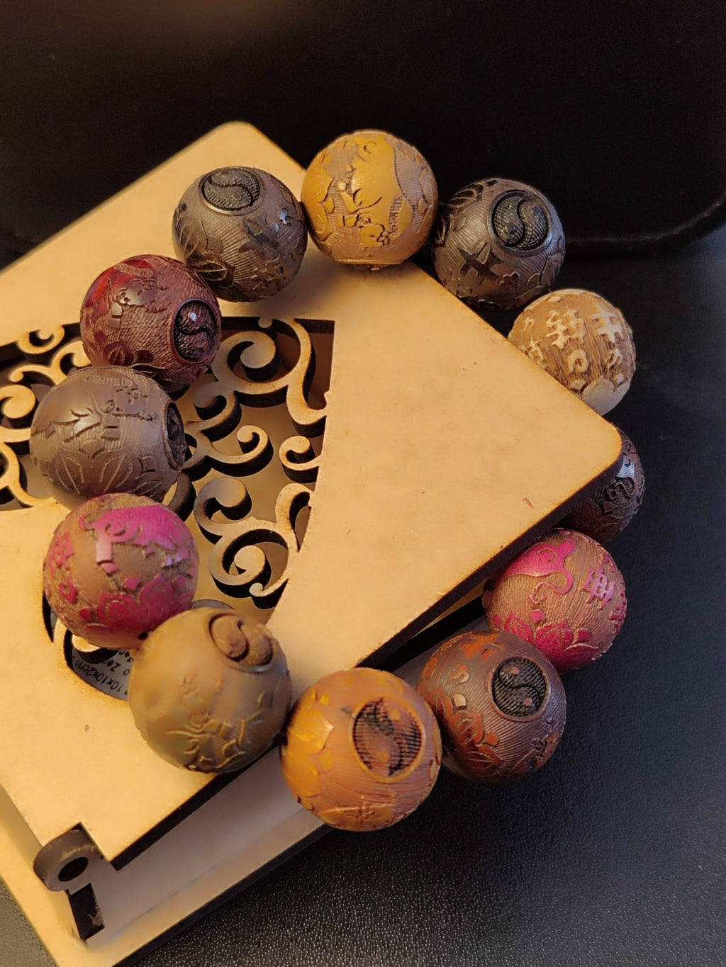 Narukvica sa velikim perlama