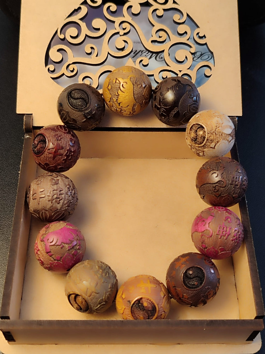 Narukvica sa velikim perlama