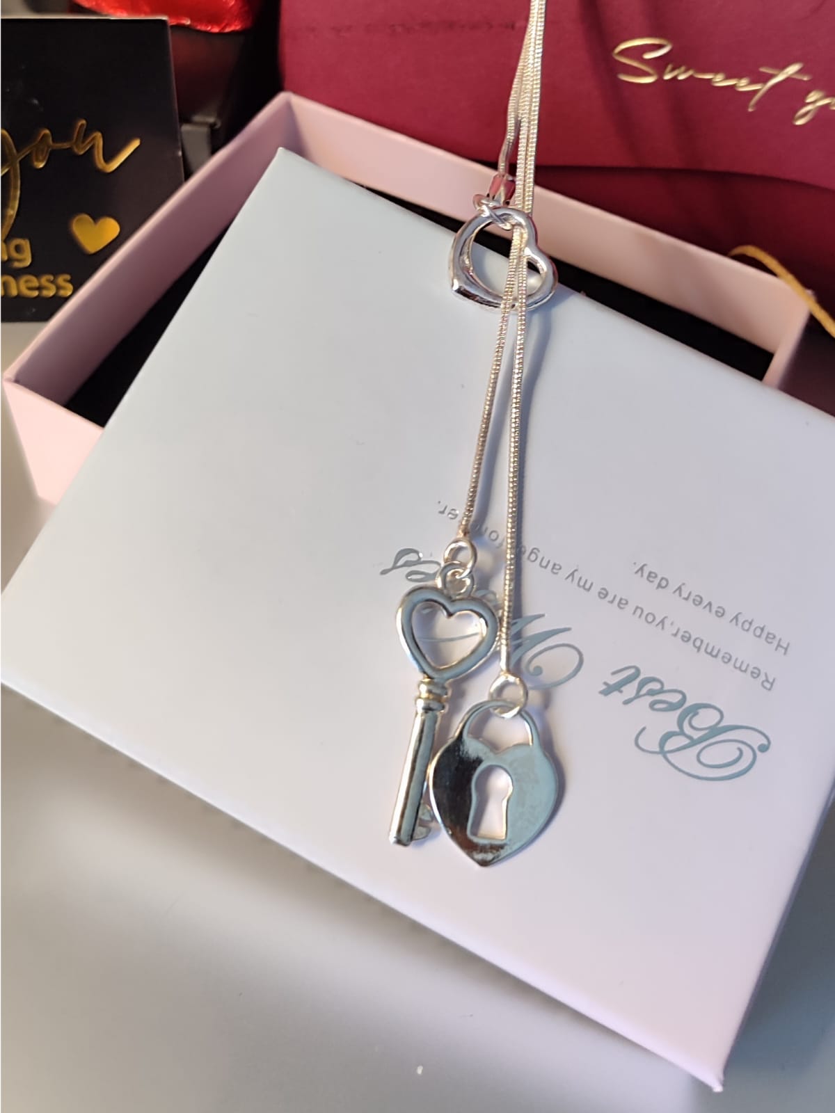 Srebrna ogrlica od nehrđajućeg čelika